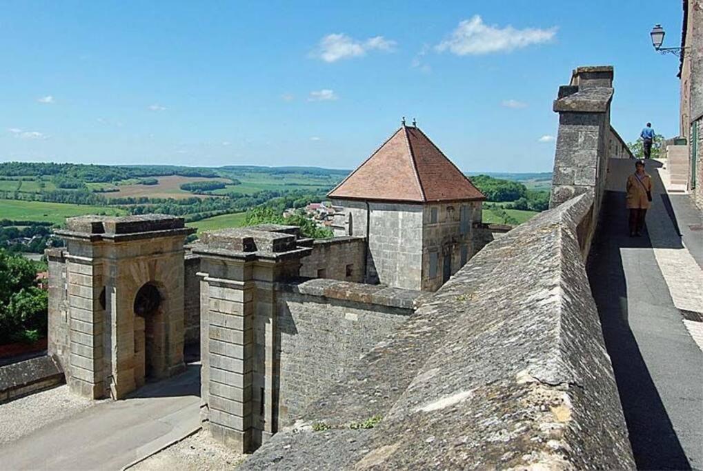 Appartement Proche Des Remparts Langres Exteriér fotografie