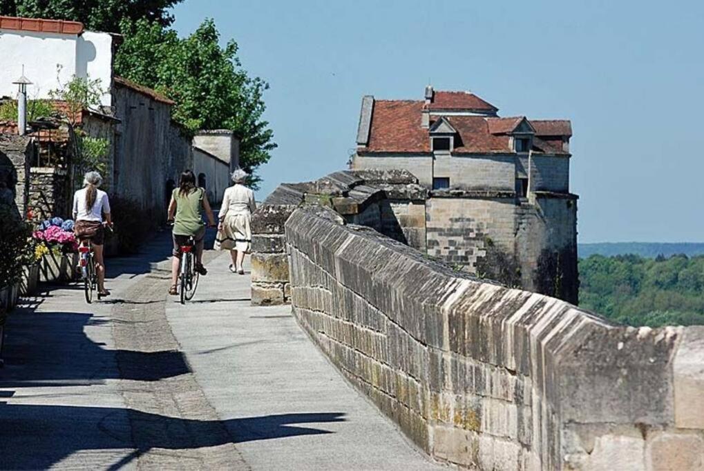 Appartement Proche Des Remparts Langres Exteriér fotografie
