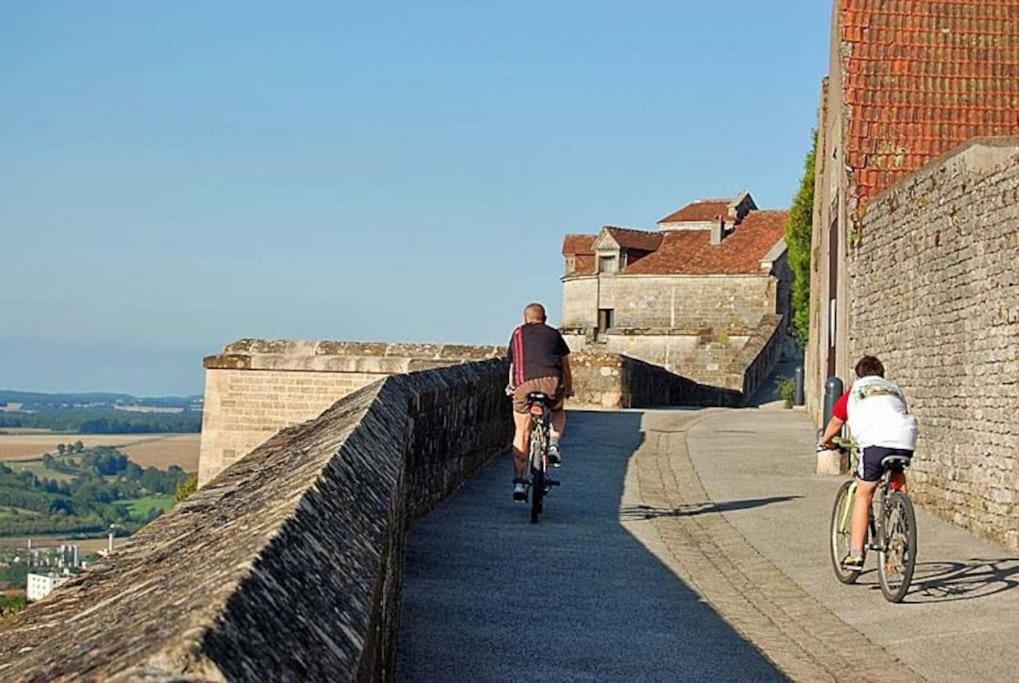 Appartement Proche Des Remparts Langres Exteriér fotografie